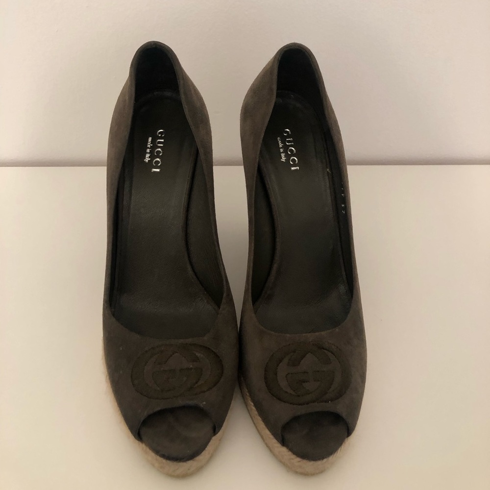 Gucci Olive green heels